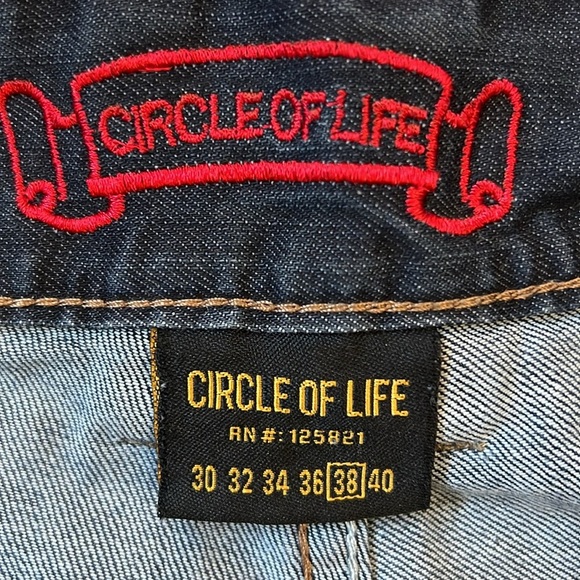 Y2K Laguna Beach Distressed Jeans Dark Blue Flap Pockets Embroidered Skull 38x31 - Picture 5 of 16